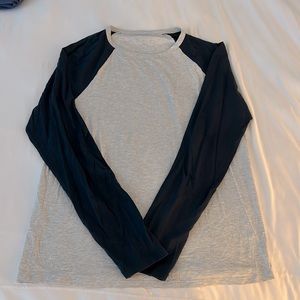 Men’s Lululemon long sleeve Henley T-Shirt - Size M - Blue/Grey